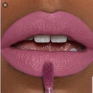 Scandal Jeffree Star velour liquid lipstick